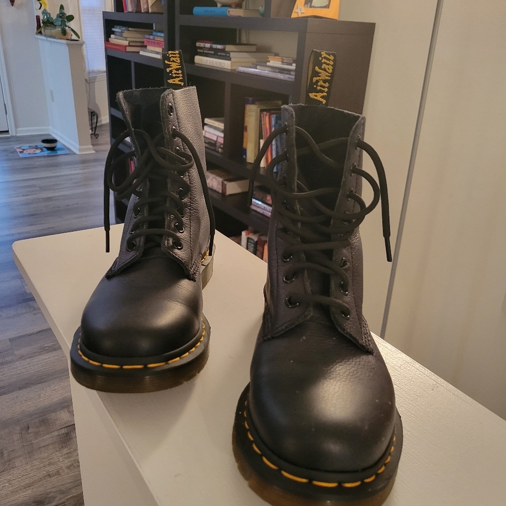 Classic Pascal soft leather Doc Martens